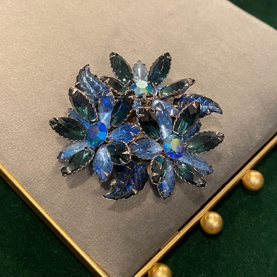 Vintage Chunky Elegant Blue and Silver Flower Brooch Vintage Sterling Silver Flower Brooch: Blue Crystal Pin - Etsy main image 3