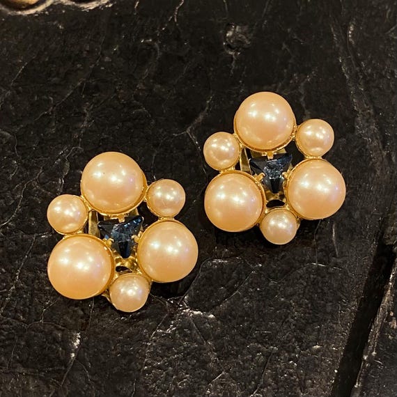 Vintage Unsigned triangular navy blue core with p… - image 1