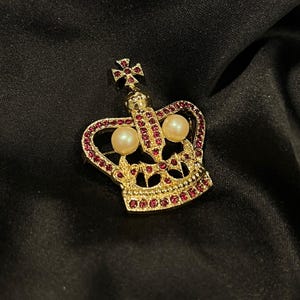 Vintage German brooch gold-plated metal, Victorian crown shape white faux pearl & dark Ruby red rhinestone set pin