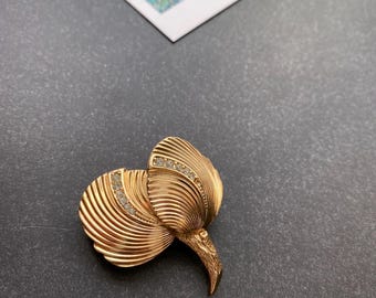 Vintage Christian Dior Signed Brooch Leaf Design Gold-plated Pin