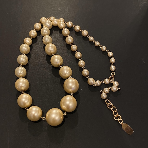 Collier Vintage Ras Du Cou En Liens Dorés Avec Grappes De Mère De Perle - Occasion