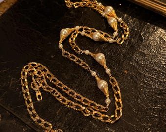 Vintage made in England gold-plated chain long sautoir faux pearl necklace