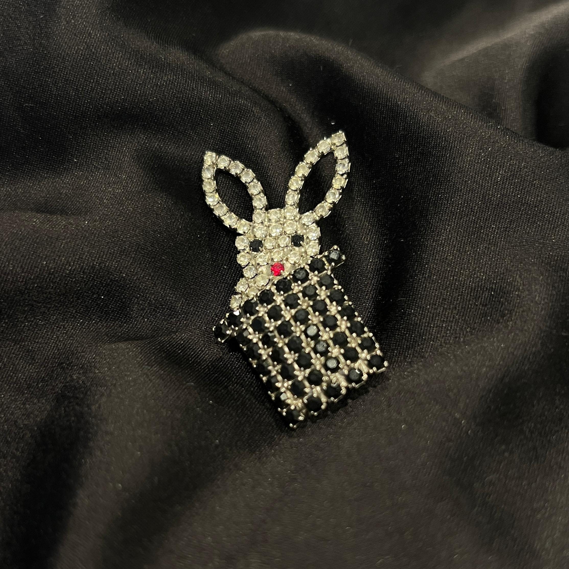 ☆美品☆ BUTLER & WILSON うさぎモチーフ ブローチ クリスタル ☆美品