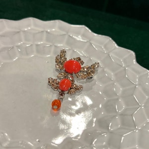 Vintage brooch flower shape orange glass rhinestone drop pin made in Germany