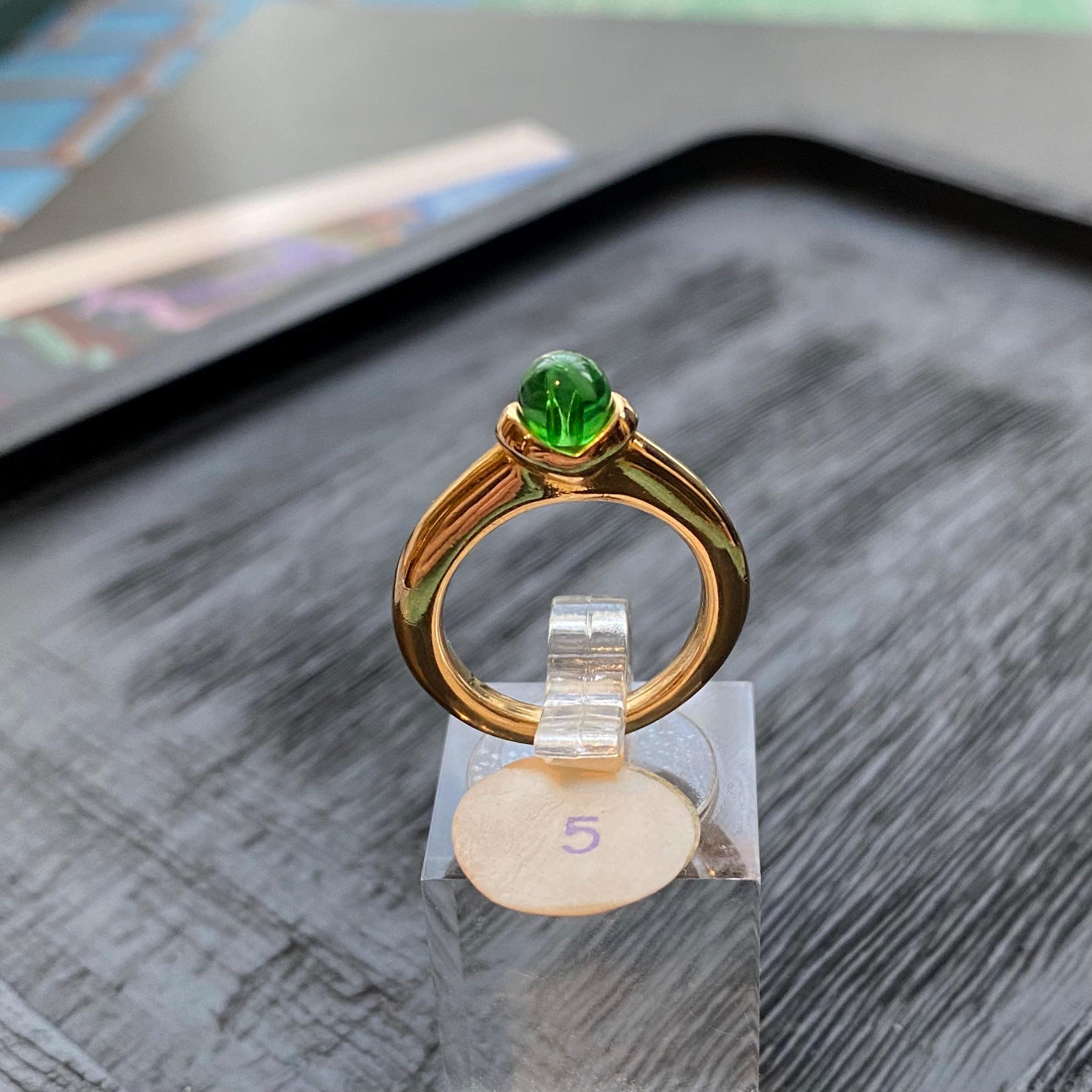 18K 刻印リング指輪 アクセサリーグリーンストーン総重量4.7g
