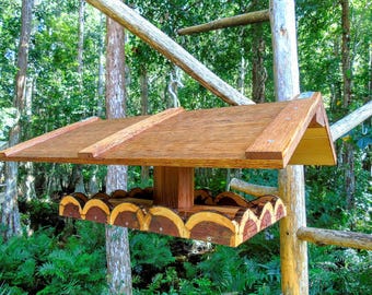 Large hanging bird feeders or optional post mounted bird feeder - weather proof oversized roof - stops rain, snow - keeps birdfood dry