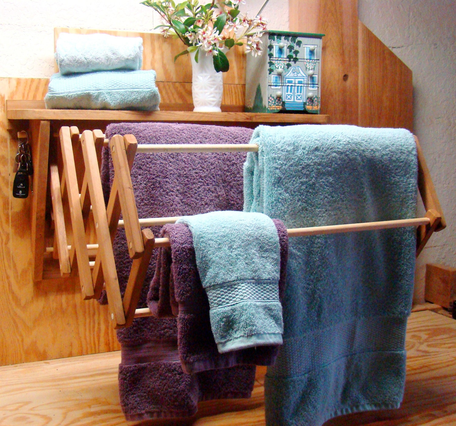 Wooden Wall Mounted Drying Rack Use as a Clothes Drying Rack