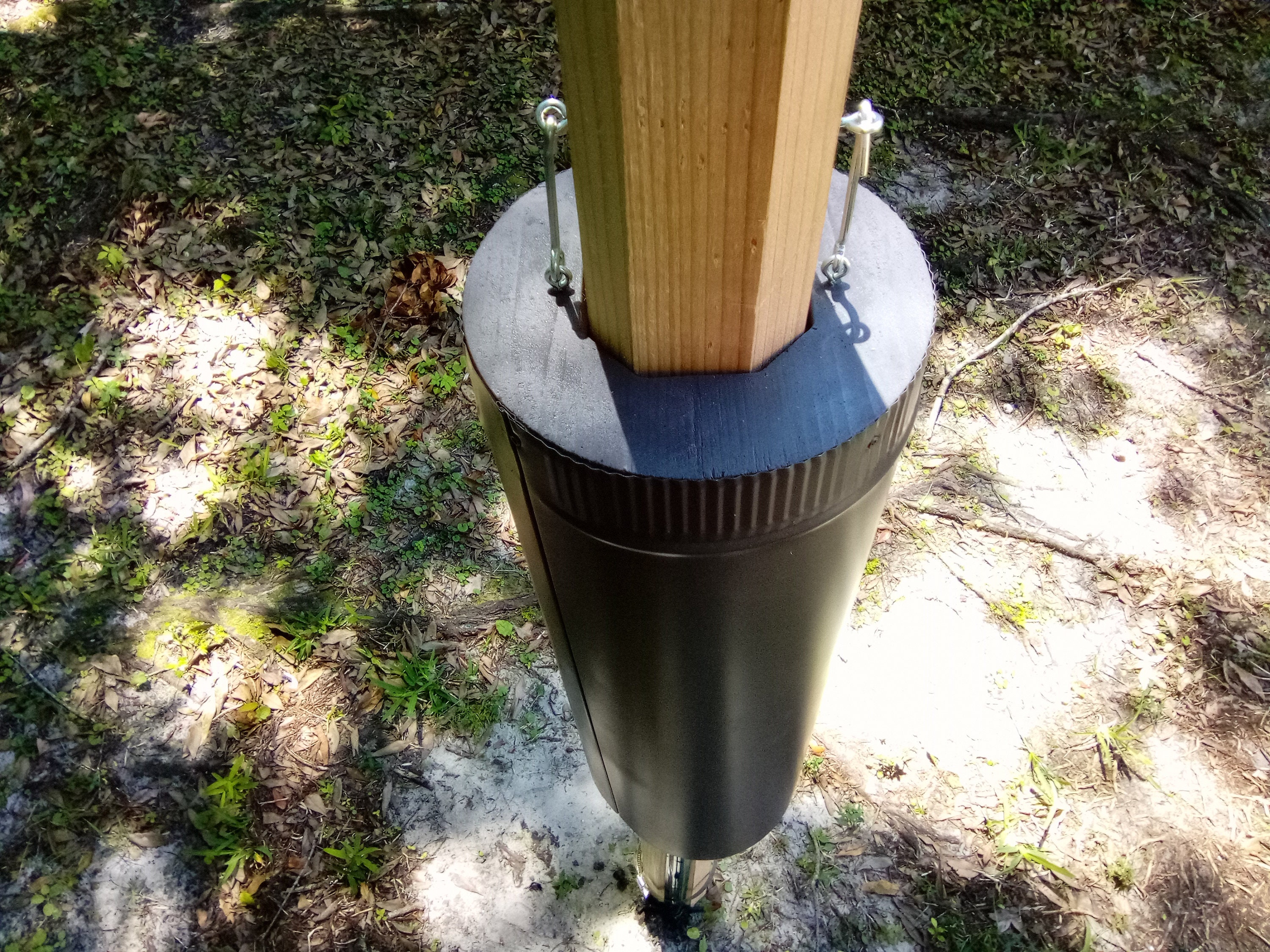 Raccoon Wood Stove Pipe Support