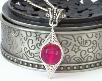 Birthday gift for mum, pink agate wire wrapped necklace, best friend birthday present, bridesmaid thank you gift