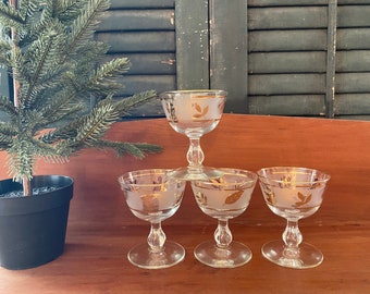 Collection of 10 Vintage 1960s Libbey Starlyte Gold Leaf Frosted Glasses.