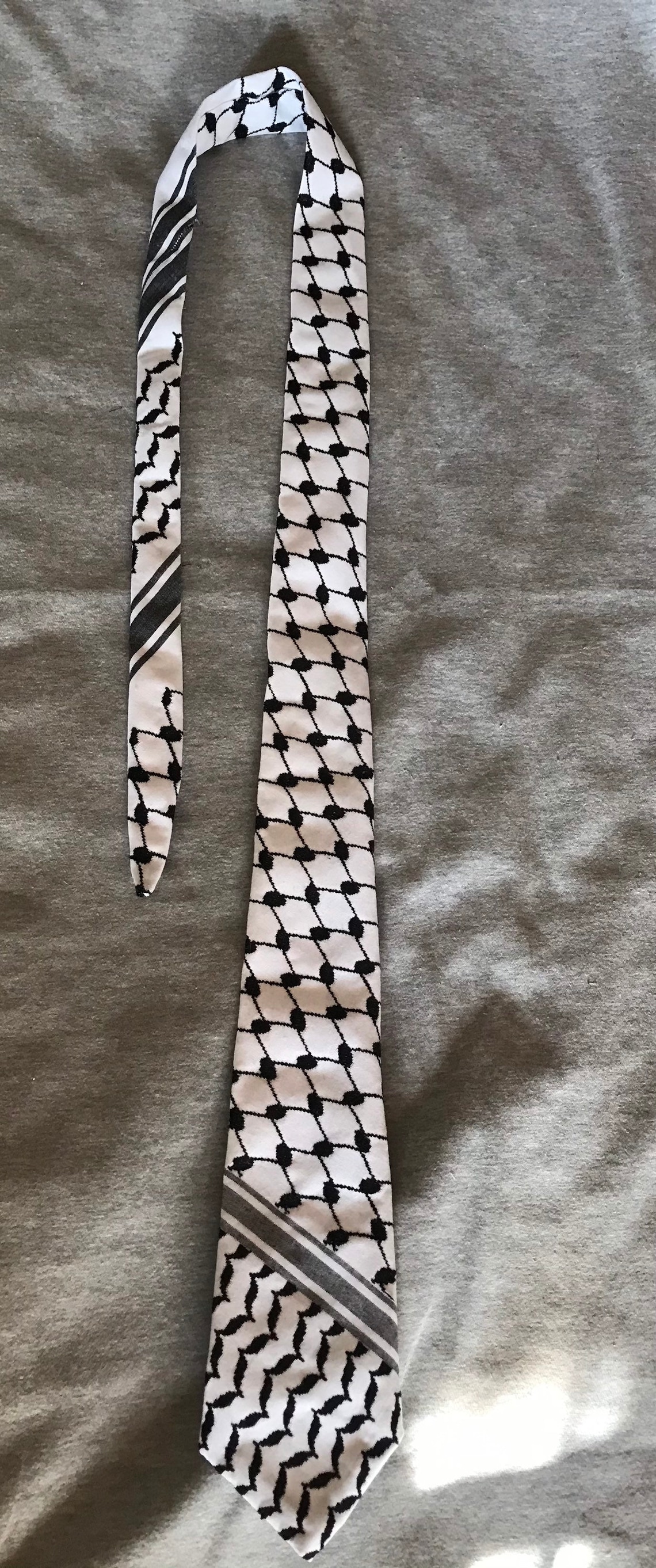 Kuffyeh / Palestinian Hatta Boys or Mens Tie | Etsy