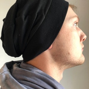 Slouchy hat hipster bamboo beanie pleated bamboo in black from Simmer Clothing. Perfect slouchy unisex beanie. Organic beanie.