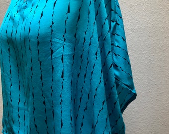 Silk handdyed turquoise print box  top. Handdyed turquoise Shibori dyed silk top. Boxy silk top