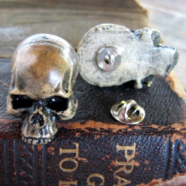 Aged bone skull mens lapel pin, gothic jewelry, pirate skull hat pin