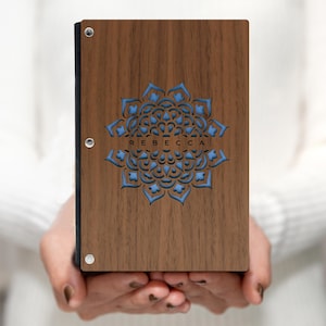 Diario in legno con motivo mandala per gratitudine, meditazione, preghiera, consapevolezza, quaderno personalizzato, carta ricaricabile, copertina in noce
