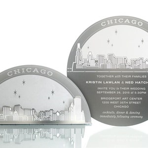 Hochzeitseinladung 3D Metall Chicago Skyline: Silber, Gold oder Roségold Metall Einladung Verdoppelt die Skulptur, die Gäste behalten