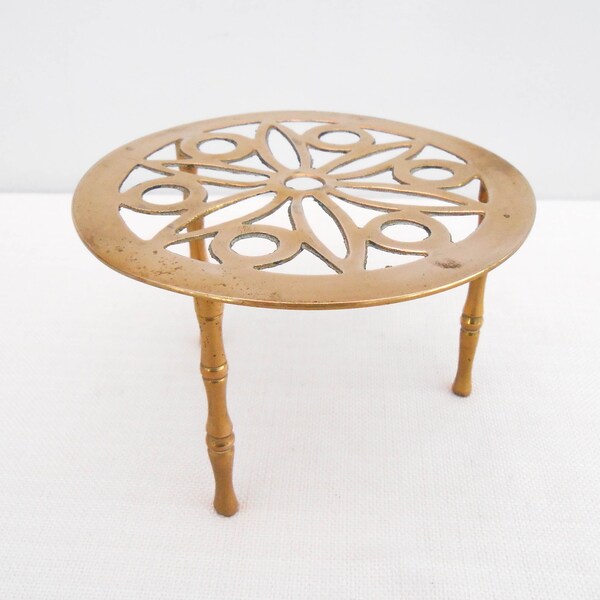 Round Brass Trivet Stand - Kettle Stand, Teapot Trivet - English Cottage Decor