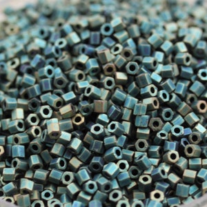 25g 8/0 Hex Cut / 2Cut Frosted Metallic Patina Iris Miyuki Rocailles - 25 gramm - spektakuläre Farbe, Miyuki 2008