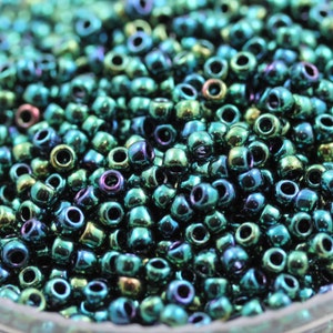 20g 8/0 Higher Metallic June Bug TOHO Seed Beads - spectacular color, Toho 506