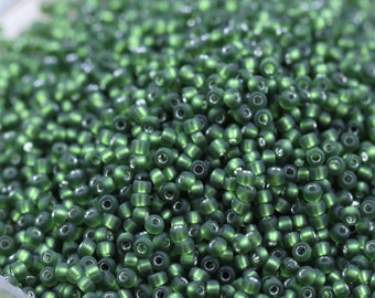20g 11/0 Matte Dark Green / Silver Lined Matsuno Seed Beads - 20grams, superior quality, rich color, beached style, firefly effect
