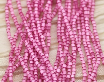 11/0 2Cut Satin Pink Sol Gel Cuentas de semillas checas - 1 madeja - 12 / 20", - ¡FABULOSO!