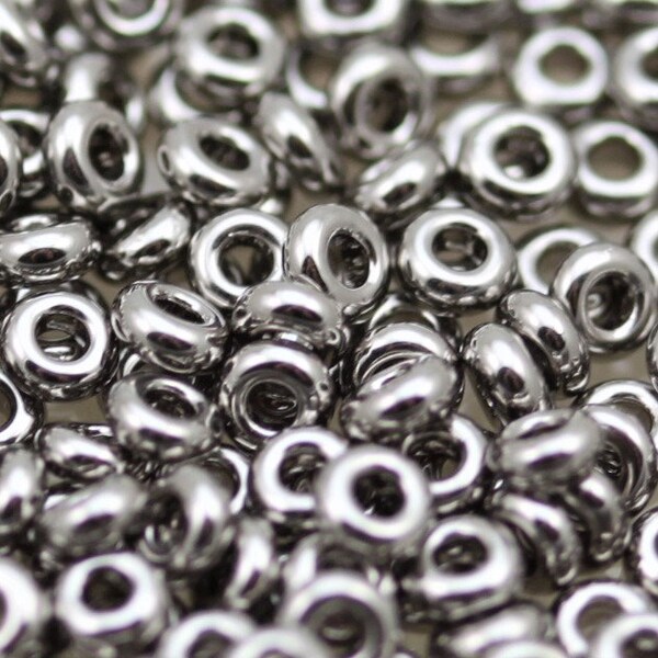 20g 8/0 Fancy Demi Round Toho Seed Beads - 20grams,3mm Demi, superior quality, very uniform in shape seed beads