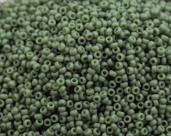 20g 11/0 Frosted Moss Olive Miyuki Rocailles - 20g - spektakuläre, gefrostete Keramikperlen, Miyuki 2318