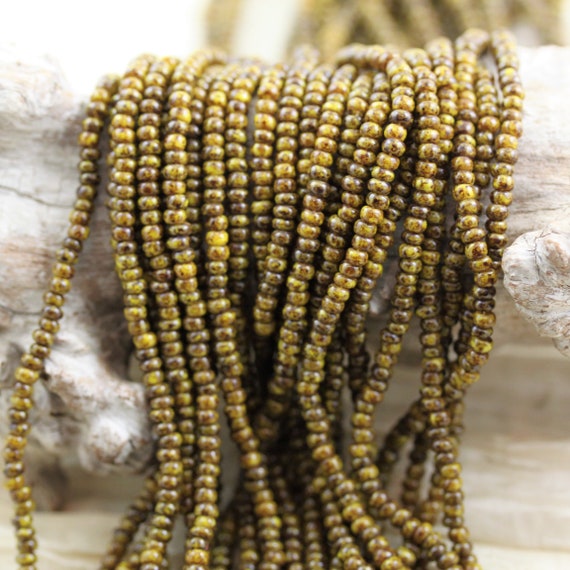 Picasso Seed Beads 8/0