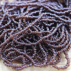 11/0 Transparent Root Beer Luster Czech seed beads - 1 hank - 12/20&quot;, rich deep brown lusterous beads