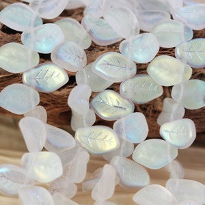 NEW!!! 25pcs 14X9mm Matte Crystal AB Curved Leaves Czech Glass Beads