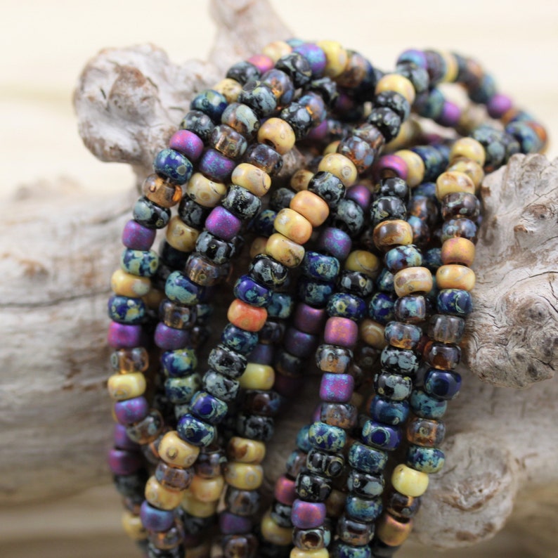 30gm ~44/" 6//0 Lavender Sunset Picasso Mega Mix Japanese seed beads