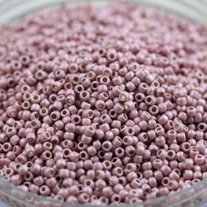20g 11/0 PermaFinish Frosted Galvanized Sweet Blush Toho Seed Beads, metallic beads. superior quality, color PF552F