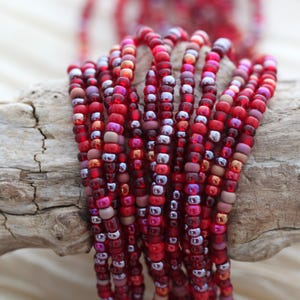 ¡NUEVO! Cuentas de semillas checas Mega Mix Mystery Maroon 8/0 - 6/20", fabulosa combinación de arrecifes de coral