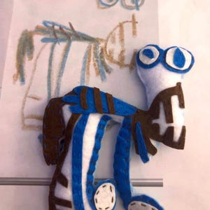 お子様の絵から作るカスタムぬいぐるみ