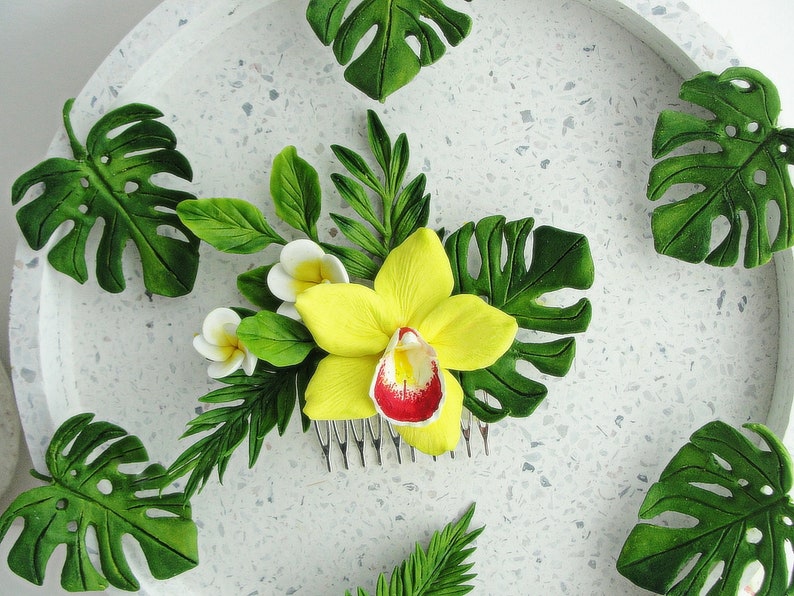 Greenery Palm leaf hair comb Yellow Orchid Exotic Tropical Palm Leaves Hair comb Tropical bridal hair comb Hawaii orchid hair comb
