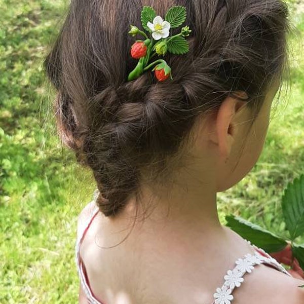 Strawberry hair pin, Wild strawberry barrette, Strawberry girl gift, Strawberry party, Strawberry wedding accessory, Strawberry summer gift