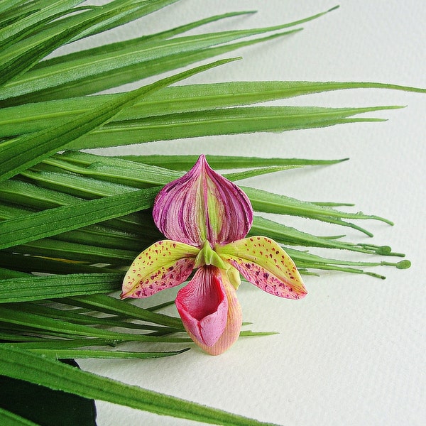 Orchid flower brooch pin, Paphiopedilum orchid, Orchid Wedding Accessories, Orchid Accessory, Orchid Mother's day gift, Orchid gift, Hawaii