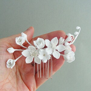 Ivory White Flowers Wedding Hair Comb, Ivory White Flowers Wedding Comb, White Ivory Wedding Headpiece, Ivory White Flower Hair Comb
