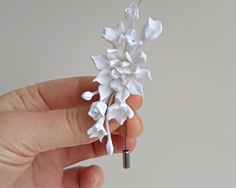 Broche de dália e jasmim, alfinete de lapela de dália e jasmim, boutonnière de flores brancas e marfim