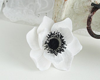 White anemone wedding, Anemone hair flower clip, White anemone flower, Anemone Corsage, White wedding flower girl, Floral Anemone Botanic