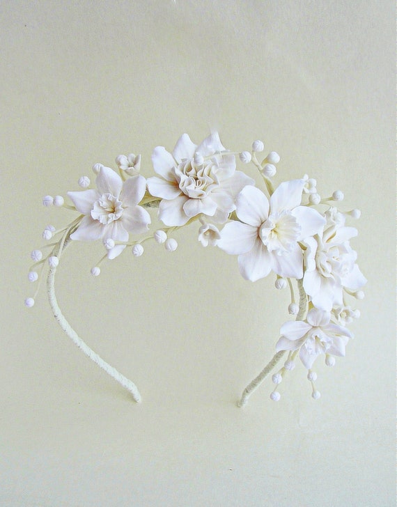 Ivory Flowers Wedding Tiara off White Flower Hairpiece  display picture 1