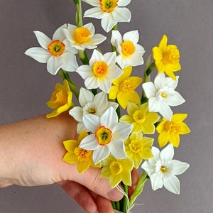 Handgemachter Blumenstrauß aus Narzissen, Gelbe Narzissen, Fastenzeit-Lilie, Tischdekoration, Frühlings-Home-Dekor-Blume, Handgemachte Narzissen, Narzissen