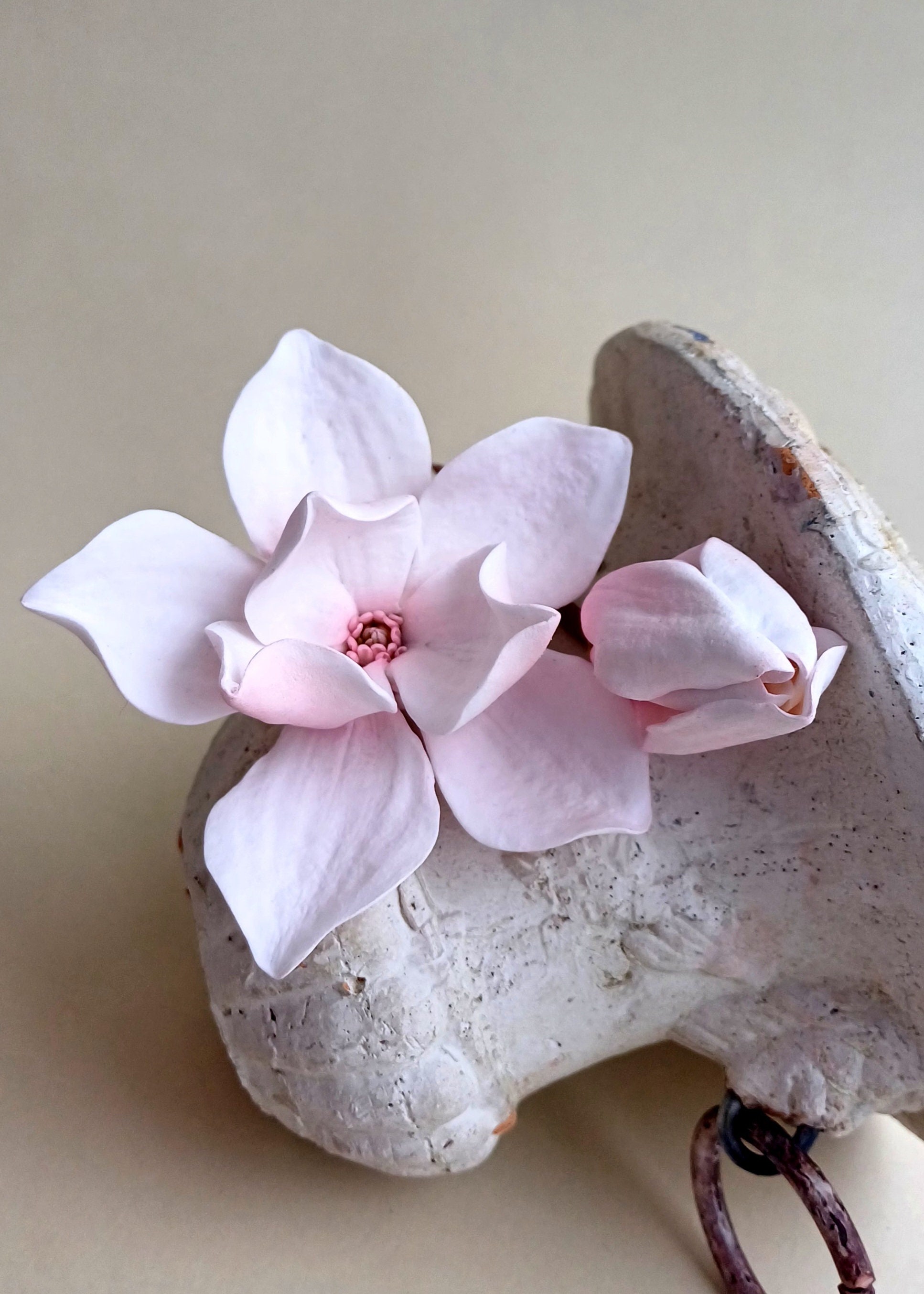 Anthropologie Magnolia Flower Hair Pins Bridal Magnolia Hair Pins White Wedding Flower Hair Piece Magnolia  main image 4