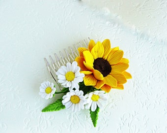 SunFlower Wedding SunFlower Hair comb Large Sunflower Rustic Comb Bridesmaid Sunflowers Woodland Country Barn Yellow Wedding Summer wedding