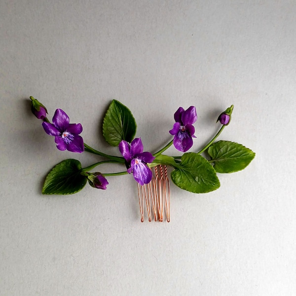 Postiche de fleur violette Fleurs réalistes Violettes sauvages Fleurs d’argile Postiche Violets Fleurs Peigne à cheveux Wild Viola Postiche