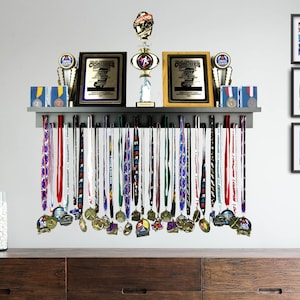 Acheter Avec des mots inspirants, présentoir de médailles de sport à 3  niveaux, support de médailles de renommée, décoration de maison
