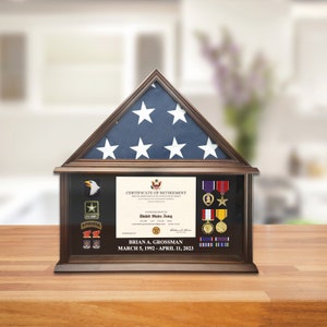 Personalized Flag and Display Case for Funeral Burial Flag, American Veterans Fits Folded 5x9.5’ Flag, Certificate, Medal, Pins, Patches.