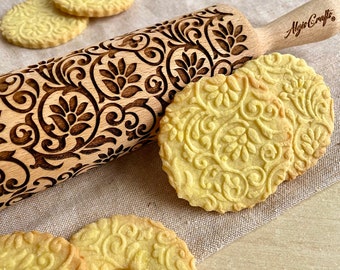 Mattarello In Legno Di Faggio Inciso Con Motivo Floreale A Vite: Stampo Per Biscotti Springerle E Argilla - Include Tagliabiscotti E Ricette - 3
