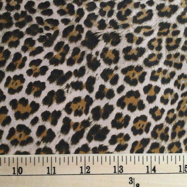 Cotton Fabric Cheetah Print 100% Cotton Flat Weave Fabric Great for Facemasks