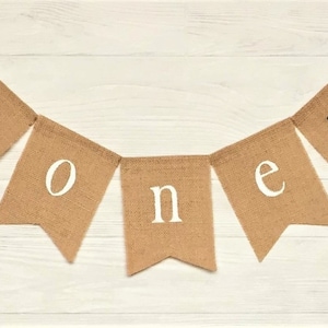 1st Birthday Banner,Bee High Chair Banner,1st Birthday Burlap Banner,Burlap One Banner,Bumblebee Burlap Banner,Banner,Bee Banner,One Banner